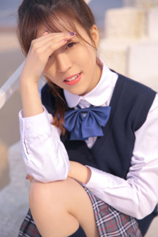 学长的手指在里面转动的写作